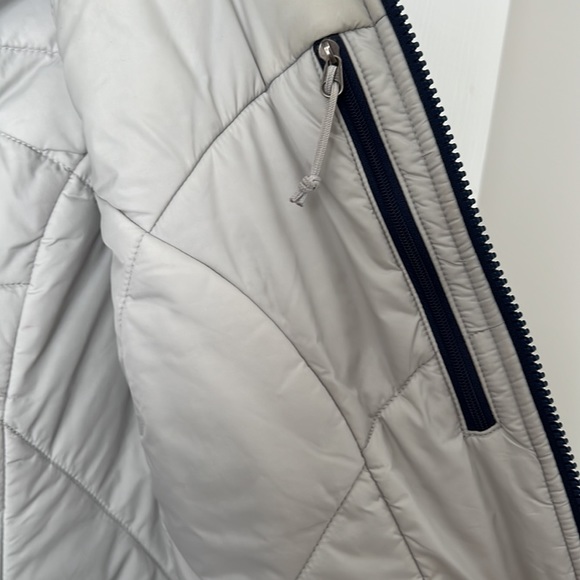 North Face Primaloft Ski / Winter Coat in Navy, Medium - Picture 2 of 5